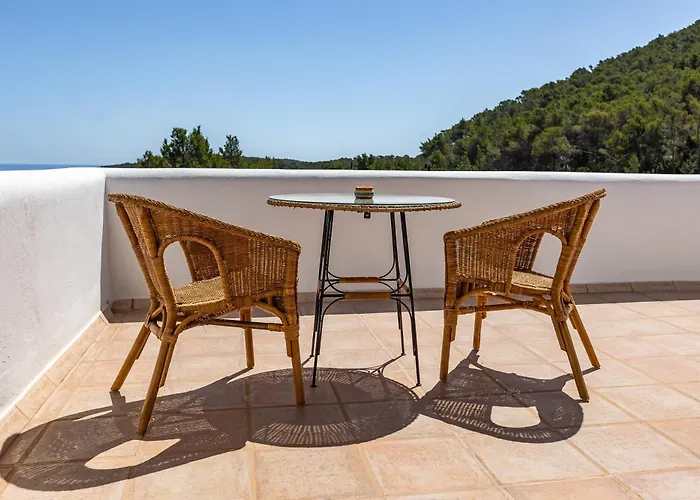 Charming Villa With Pool, Can Toni Mateu.